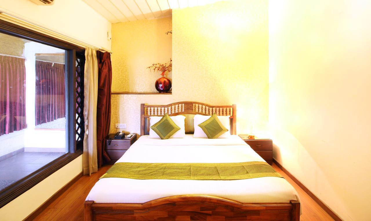 Treebo Trend Royal Inn مَسّور المظهر الخارجي الصورة