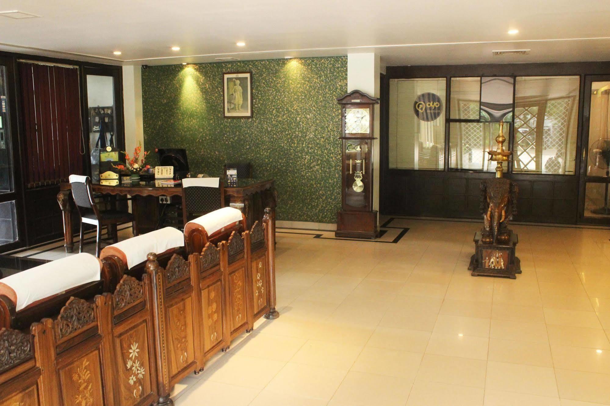 Treebo Trend Royal Inn مَسّور المظهر الخارجي الصورة